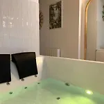 Apartamento Bali Serenity Balnéo Et Lit Rond Lagnieu