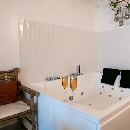 Appartement Bali Serenity Balneo Et Lit Rond Lagnieu